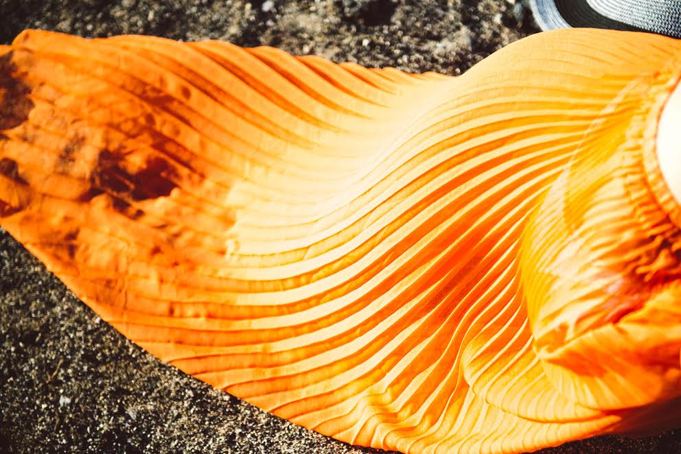 orange pleats