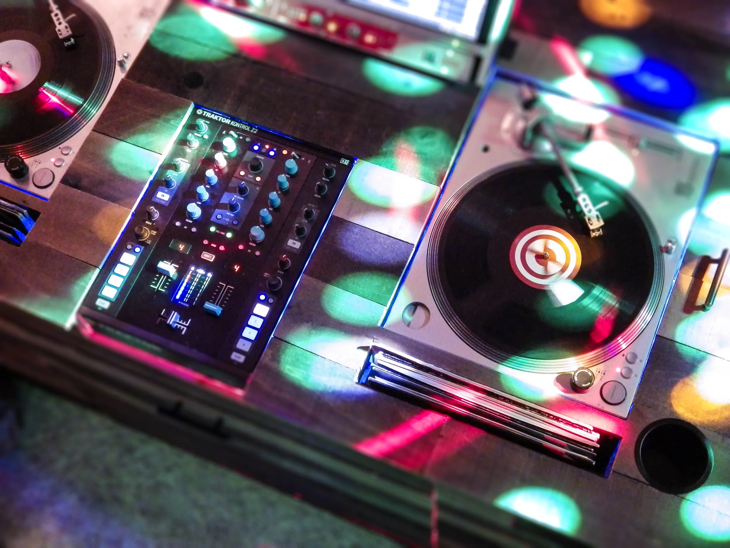 DJQuickFade-book-your-event-2.jpg