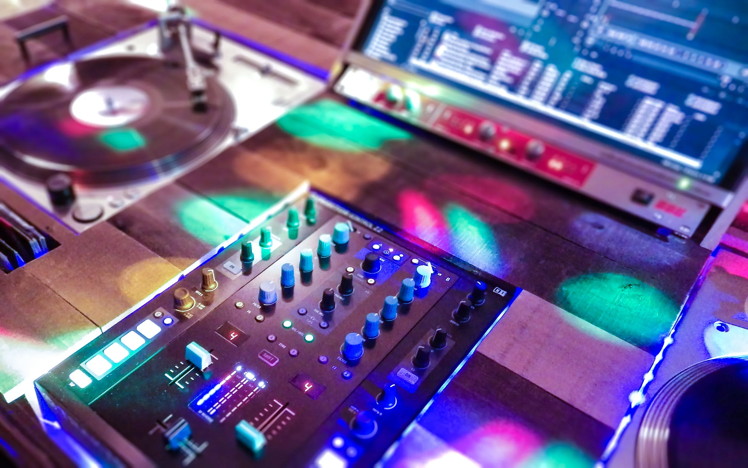 DJQuickFade-booking-2.jpg