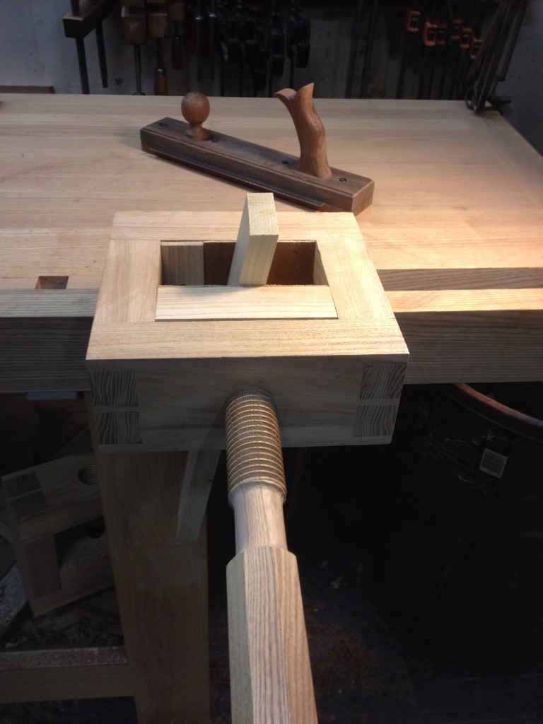 You can also set up to angle the shoulders this way