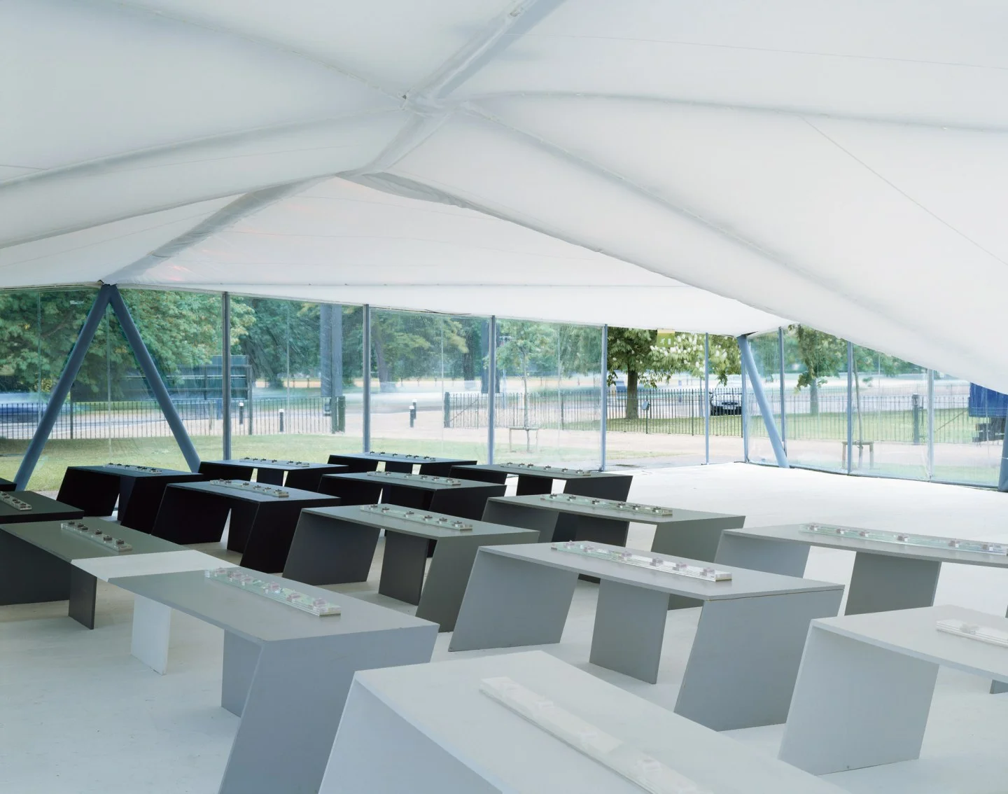 Image 2 of 34 | Serpentine Gallery Pavilion 2000 by Zaha Hadid