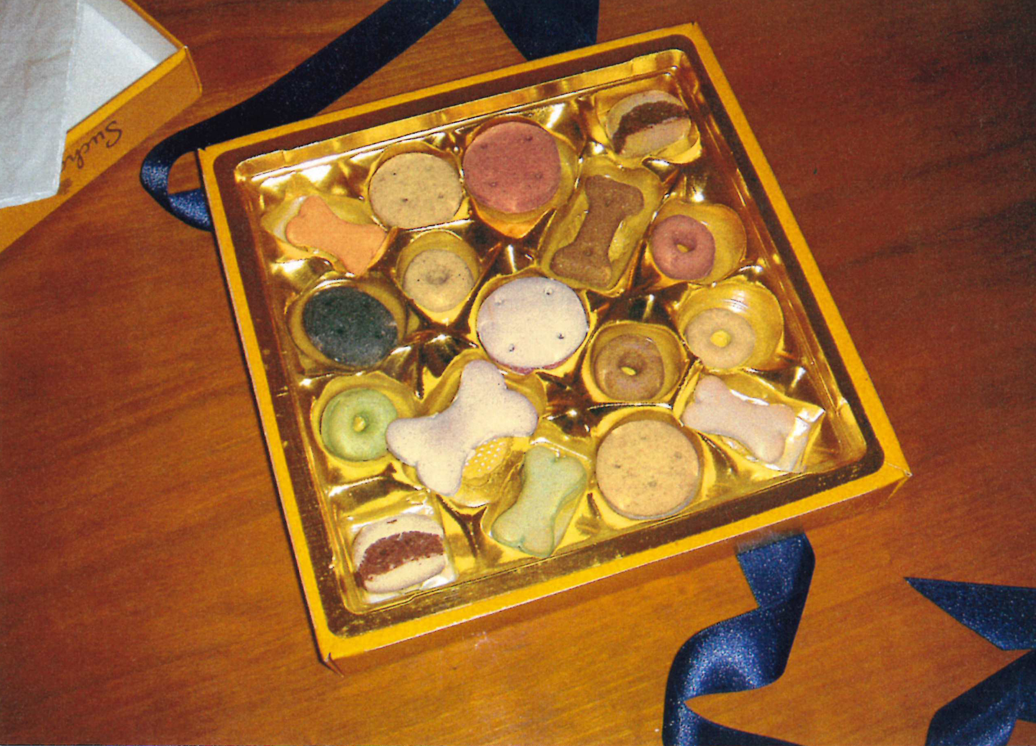 2005_Tribis Pralinenschachtel3.jpg