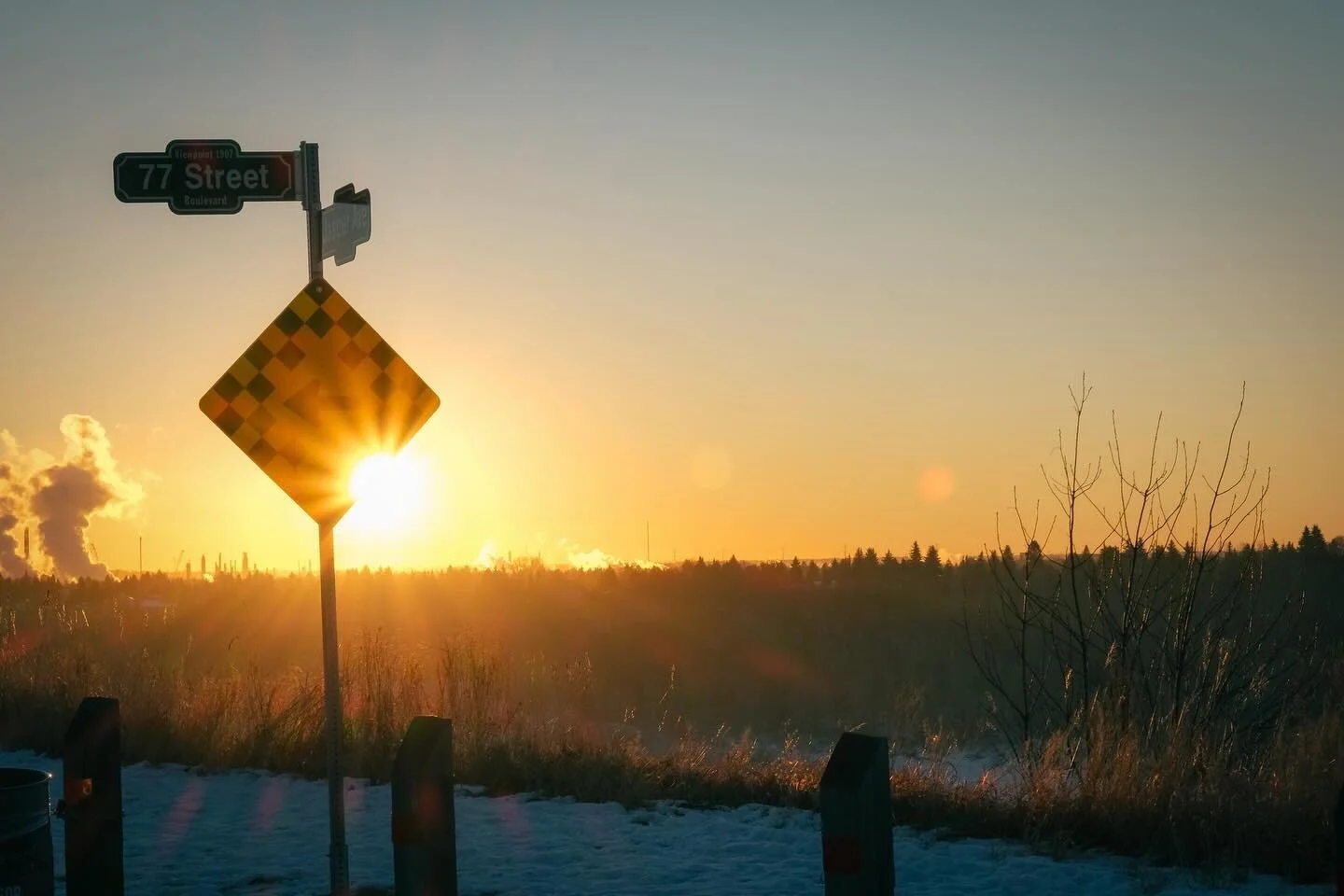 &ldquo;I heard you&rsquo;ve been out looking for something to love
Close your eyes, little world, and brace yourself.&rdquo;

&mdash; Nick Cave

Edmonton this morning. Out looking for something to love.

#edmonton #yeg #yegger #dailyhiveedmonton #exp