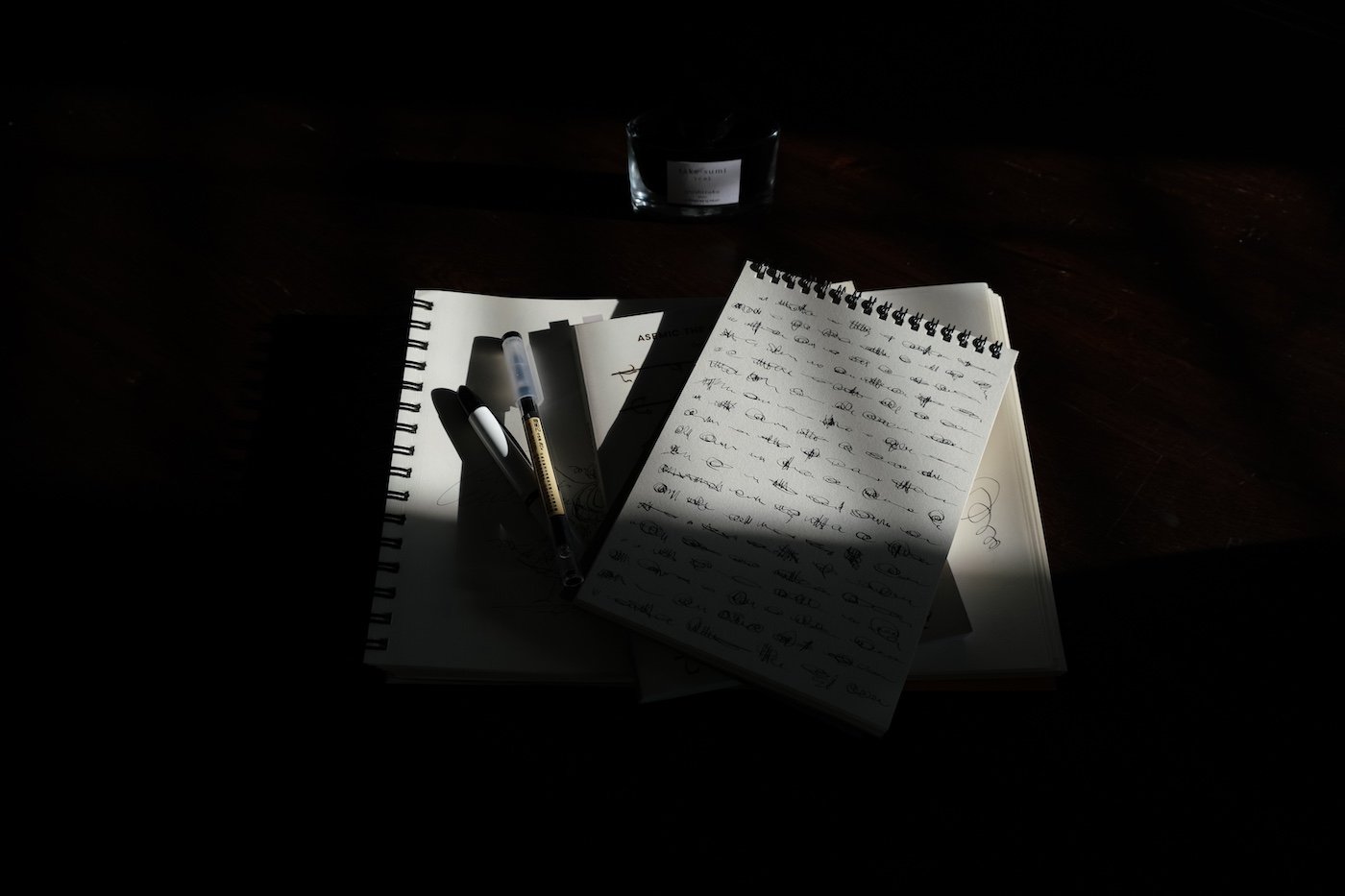 With No Illusions But With Some Joy – On Asemic Writing