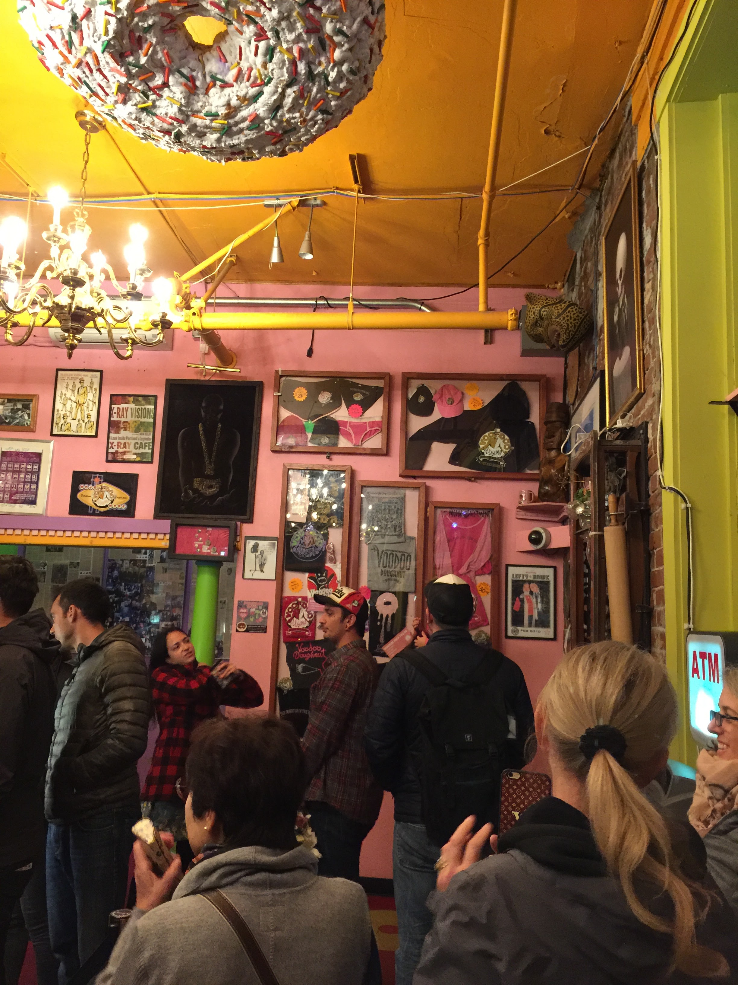 Voodoo Doughnuts, Portland