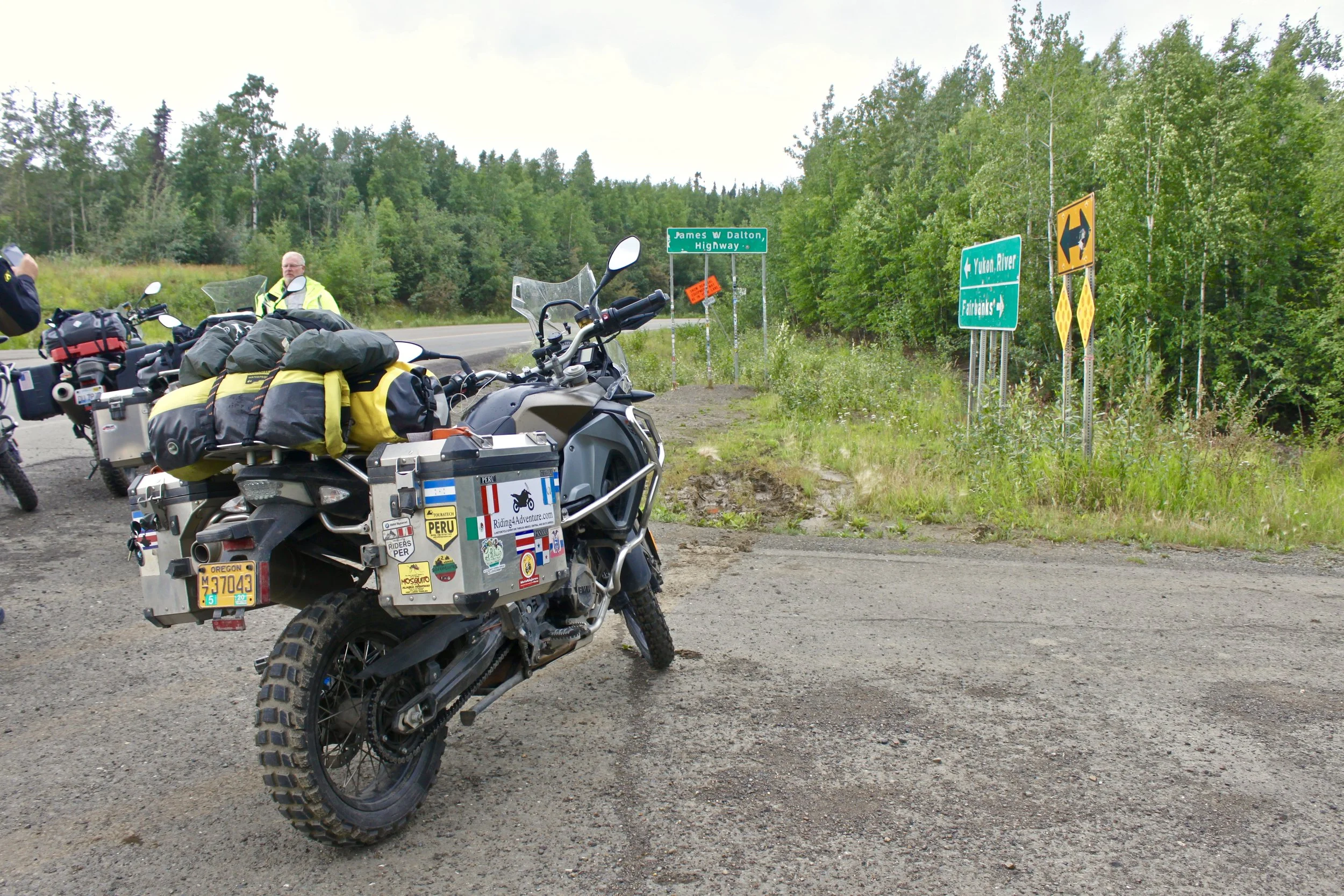 Entrance to the Dalton Highway.