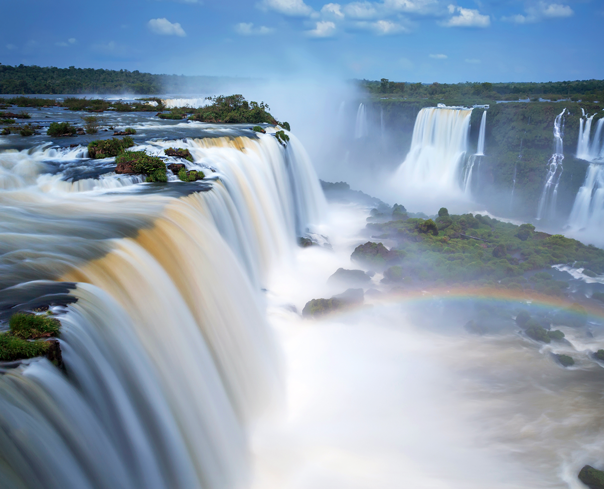 iguazu_falls_brazil.png