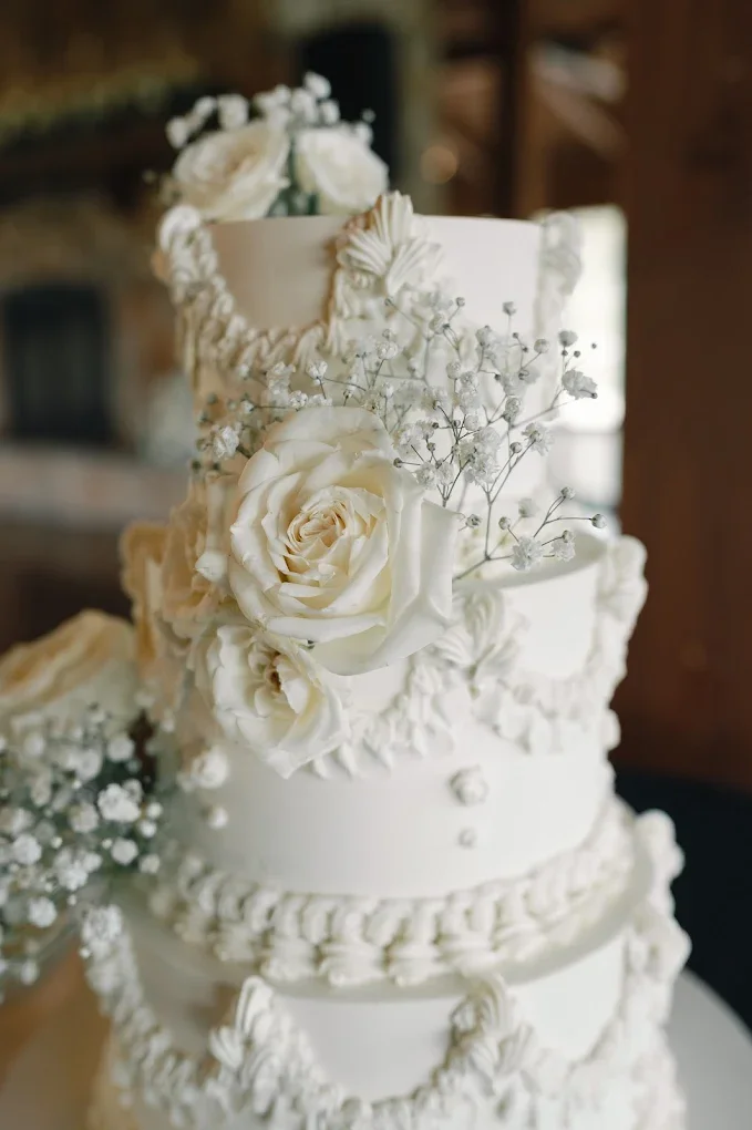 vintage cake.webp