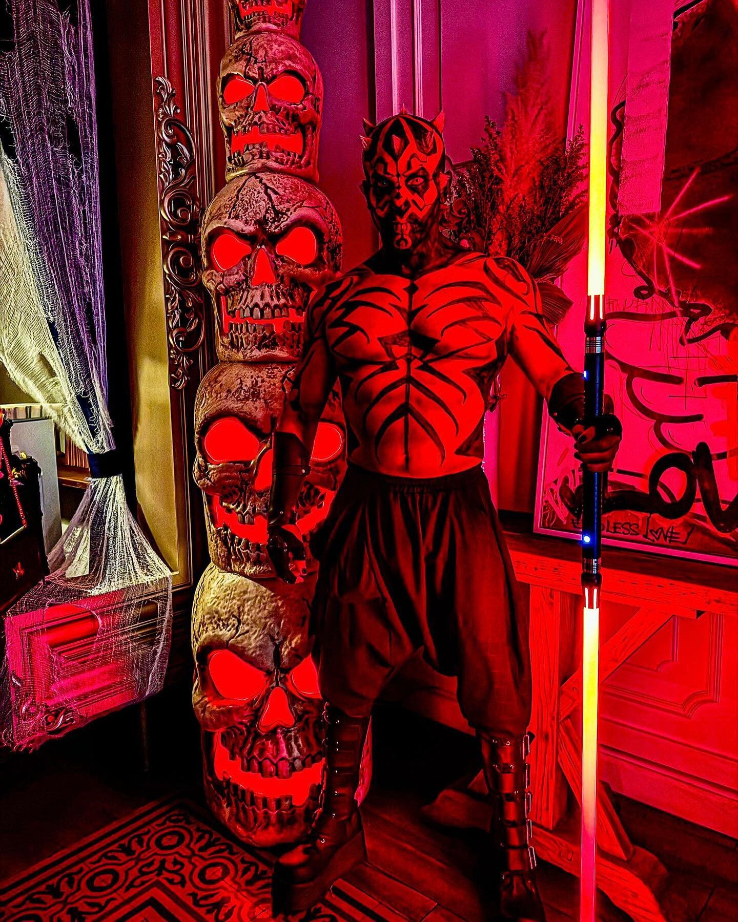 🖤 DARTH MAUL 🖤 for @michaelmartingroup using @proaiirmakeup Hybrid and Solids

#miamimakeupartist #miamisfxartist #soflomakeup #soflomakeupartist #miamihalloween #miamihalloweenmakeup #darthmaulcosplay #starwarscosplay #miamibodypainter #bodypainti