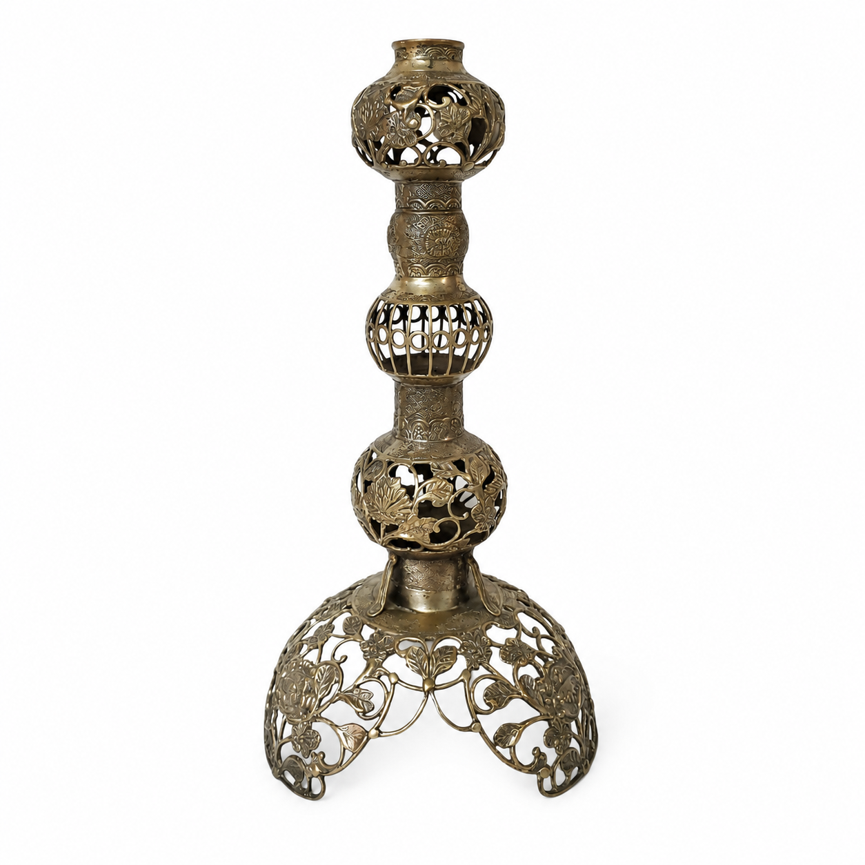 ornate stand.png