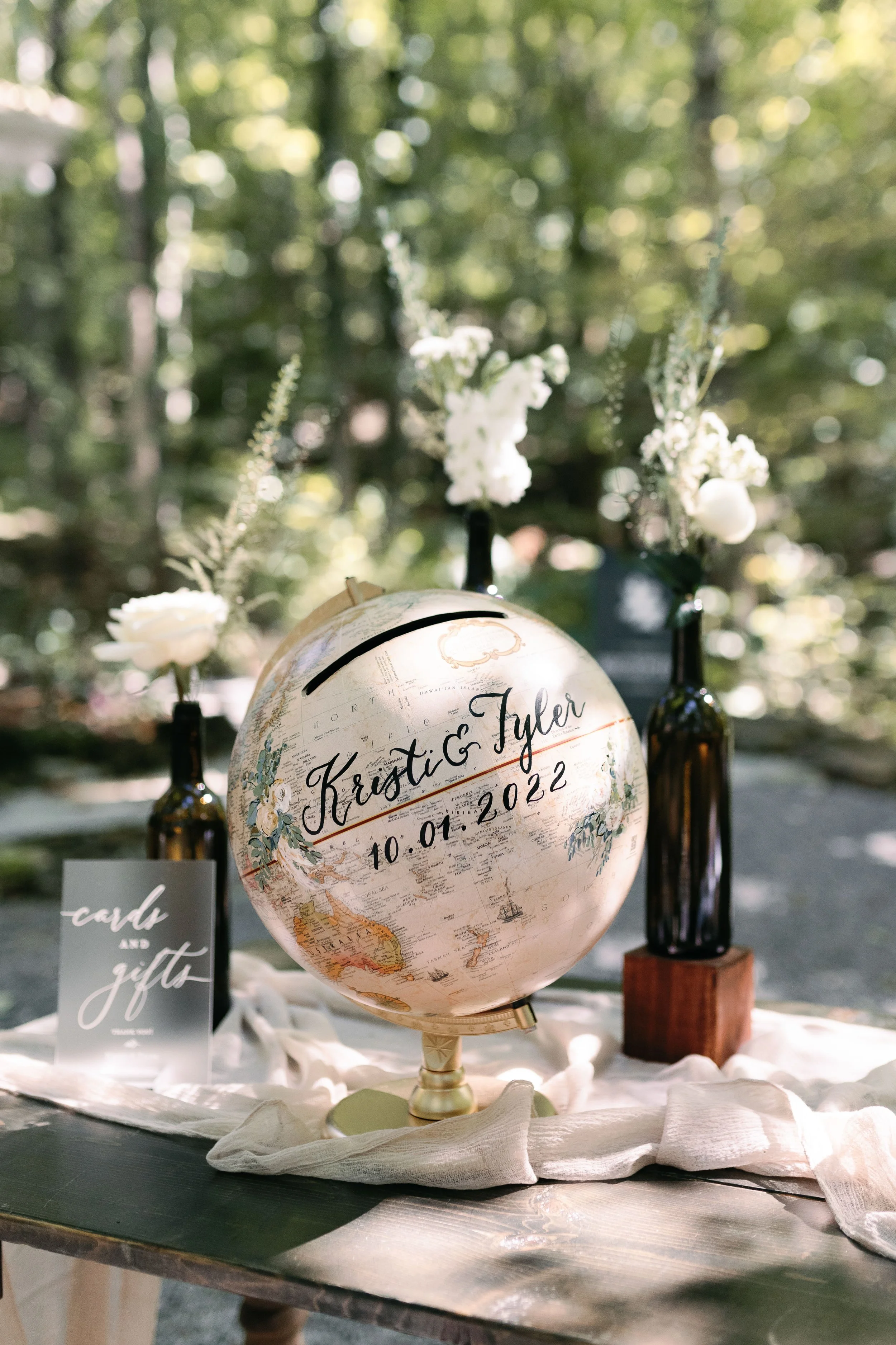 Olive Green Wine Vases for your event / wedding