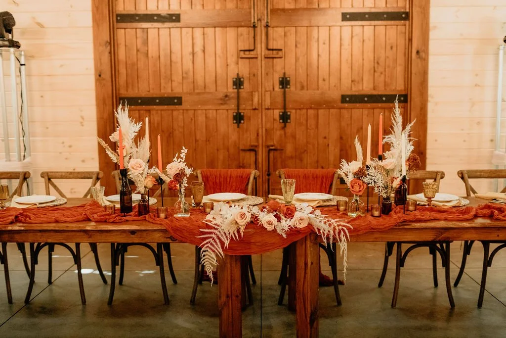 Amber Bud Vases on a Wedding Table