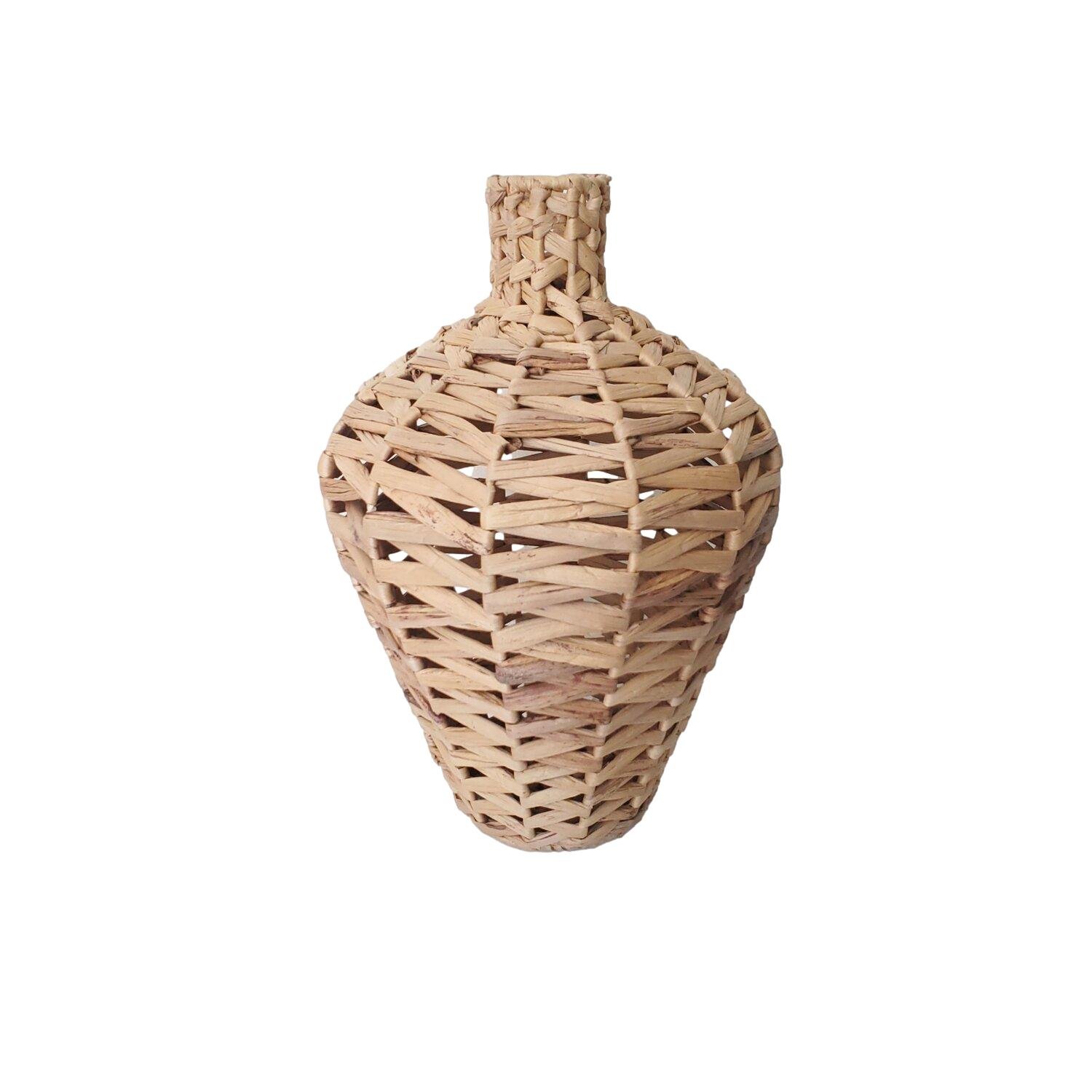 wicker+vase+2_clipped_rev_2.jpeg