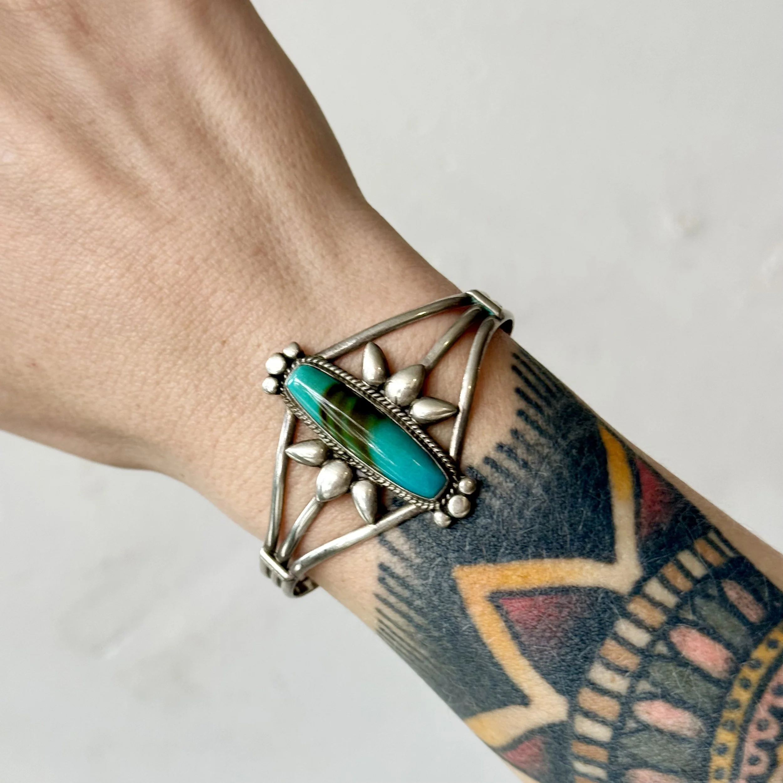 Vintage 925 Sterling Silver & Turquoise Cuff