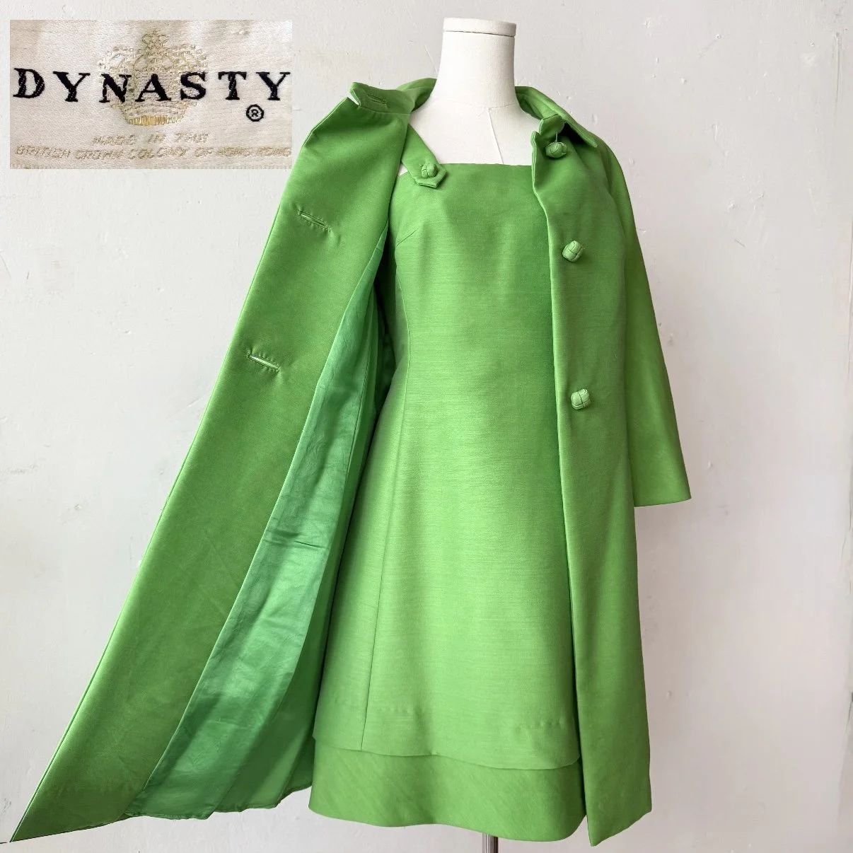 1960’s Mod Bright Green Coat & Dress Set • S