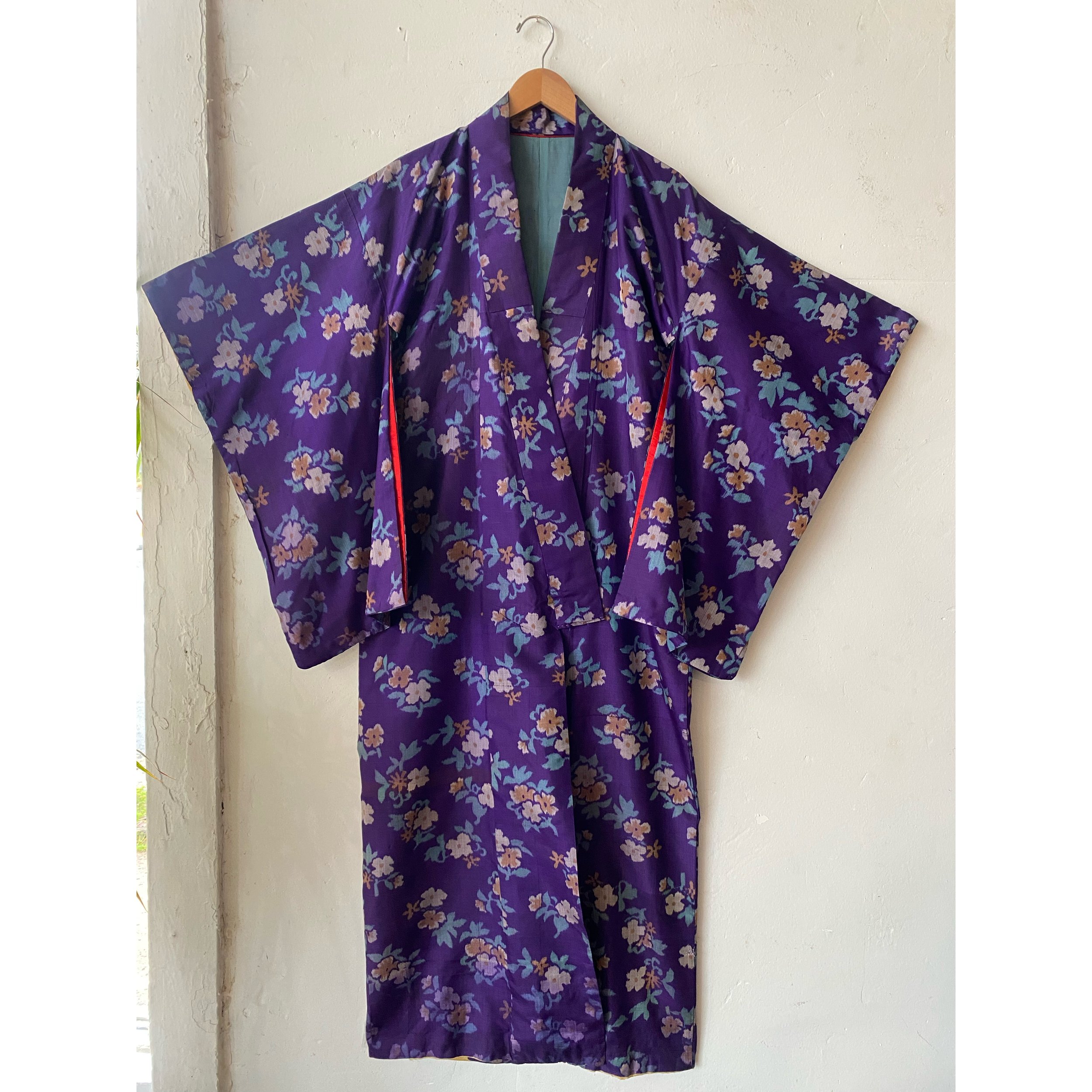 1950’s - 1960’s All Silk Kimono • S-XL