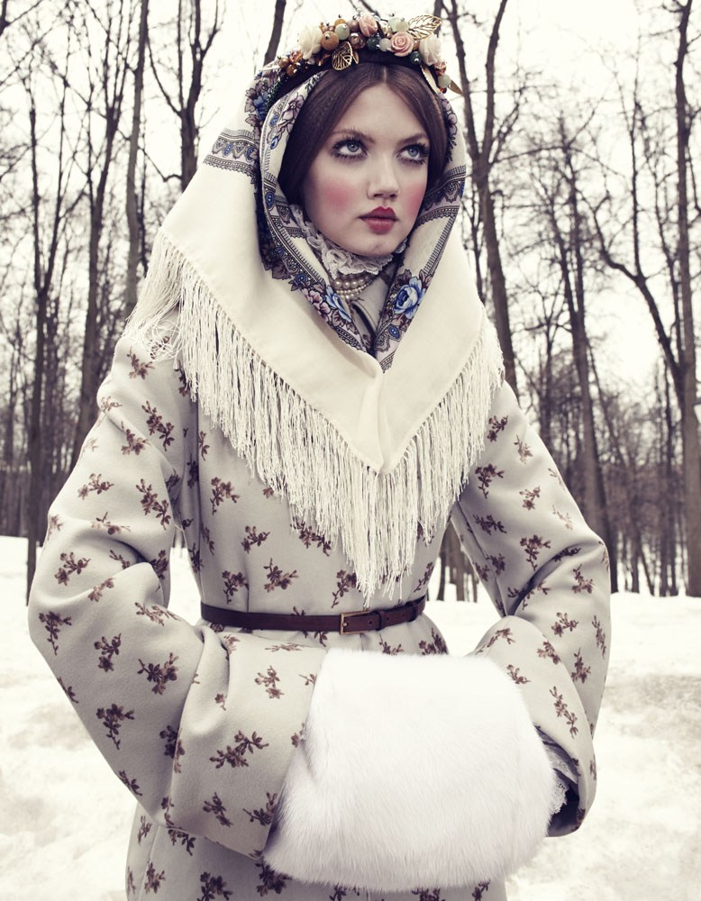 Giovanna-Battaglia-10-The-Anastasia-of-Winter-Vogue-Japan-Emma-Summerton.png