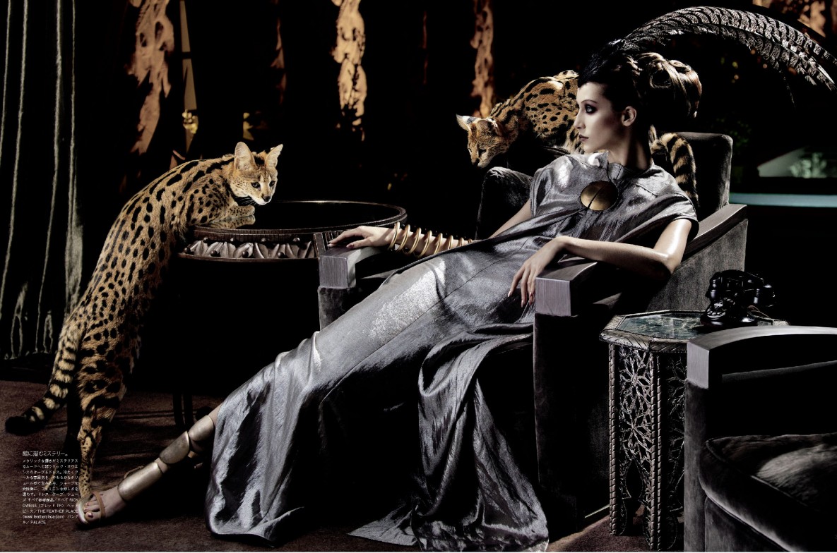 Giovanna-Battaglia-4-The-Enchanting-Promise-Vogue-Japan-Mark-Segal.jpg