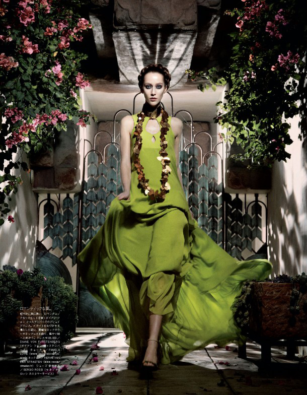 Giovanna-Battaglia-12-The-Enchanting-Promise-Vogue-Japan-Mark-Segal.jpg