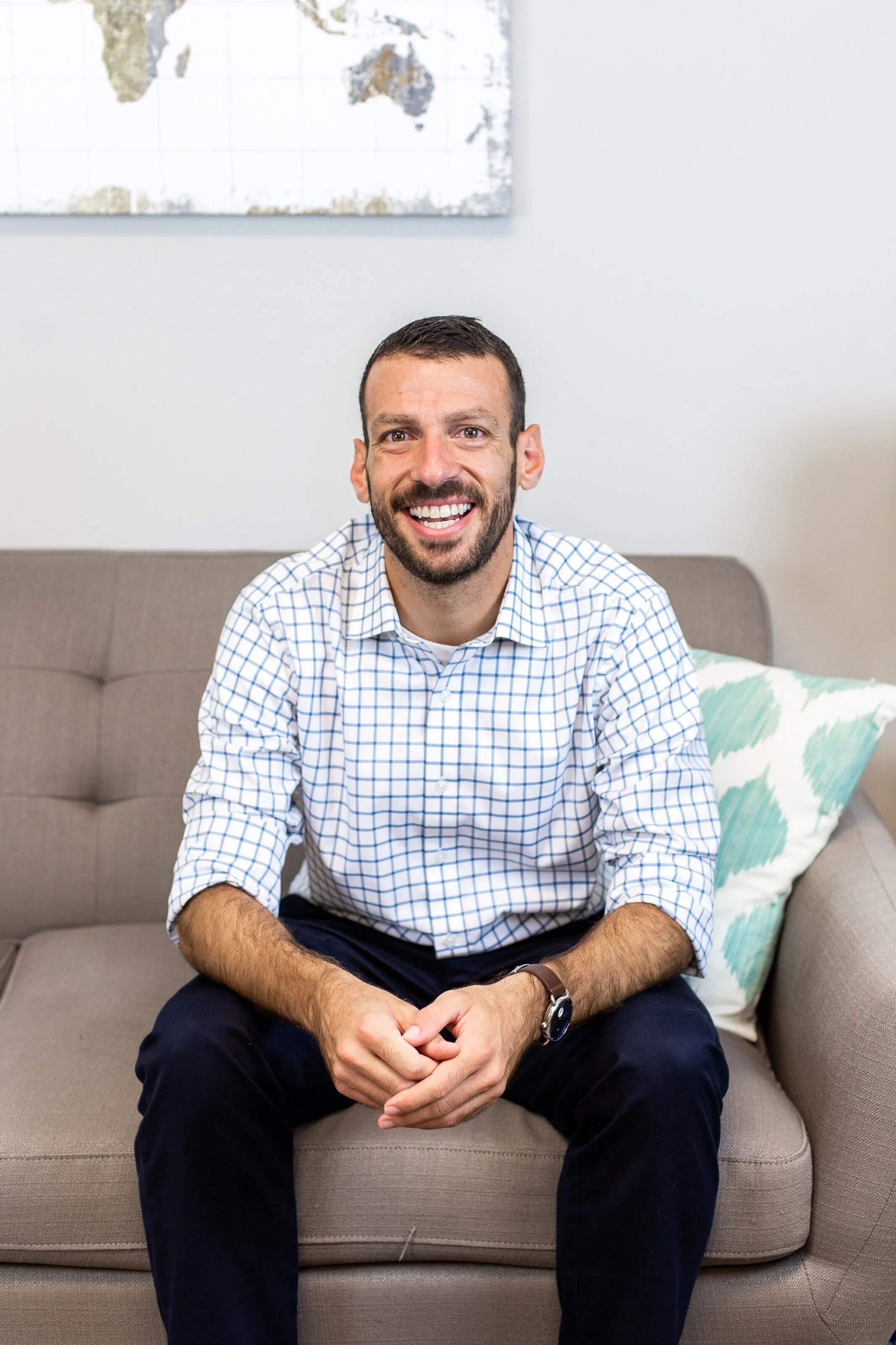 MICHAEL VENEZIA Michael is a Licensed Professional Counselor (LPC) and National Certified Counselor (NCC). He takes a more humanistic and client-centered approach with a focus on DBT, CBT, PCIT, existential approaches, as well as other counseling approaches. He works with a diverse range of clients from younger kids, adolescents, young adults, and adults. He works with clients who are specifically having issues with managing depression or self-esteem, anxiety, anger management, LGBTQ issues, life change issues, and family conflicts which includes parenting issues.