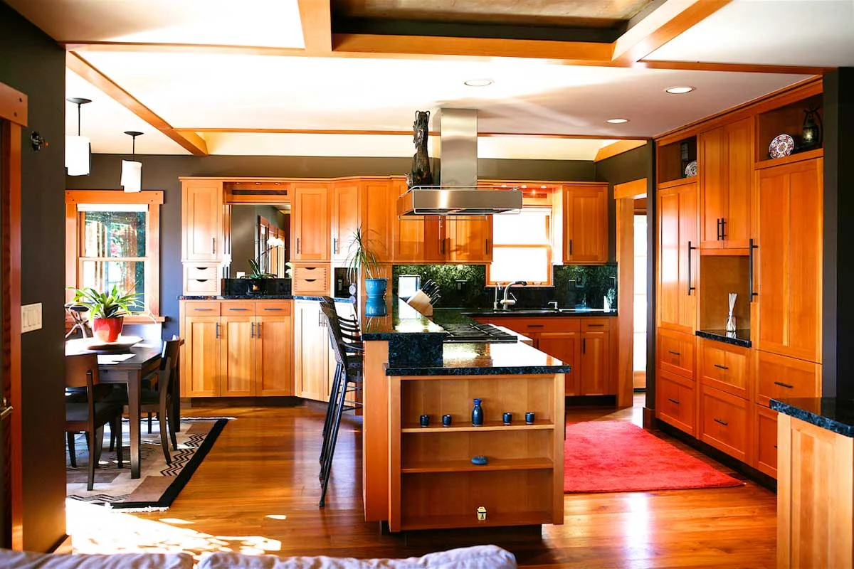Kitchen - Dining Room Overview