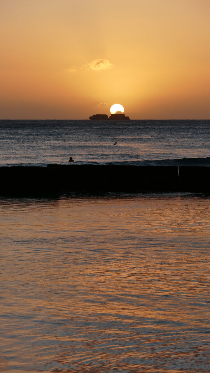 Kūhiō Beach sunset - day 3