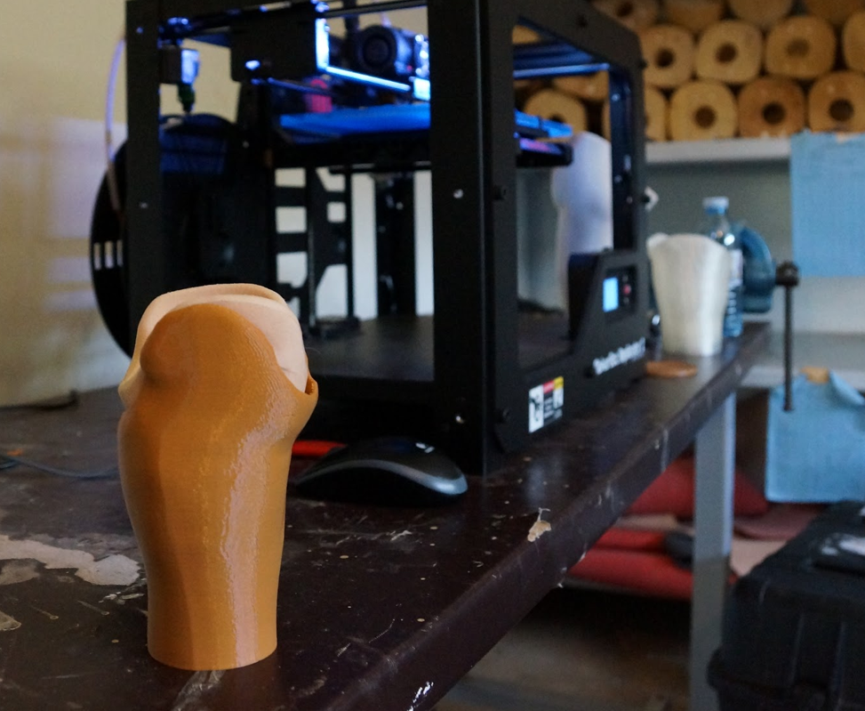 prosthetic_with_makerbot.png