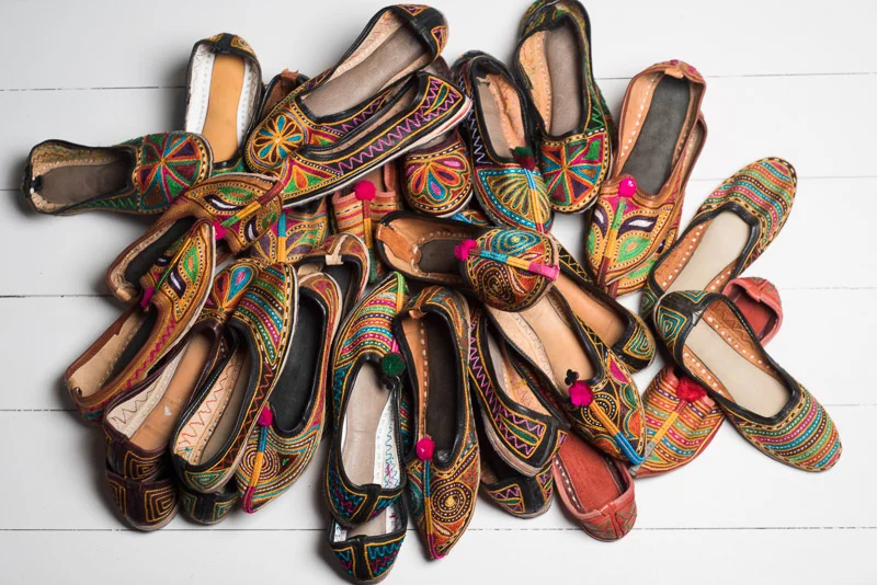 QUEEN VICTORIA MARKET, MELBOURNE CBD      Tuesday 8 am - 2 pm      Friday 8 am- 3 pm      Sunday 9 am - 3 pm      Please ring the Market Office for stall location on      (03) 93205822      or check our Facebook page