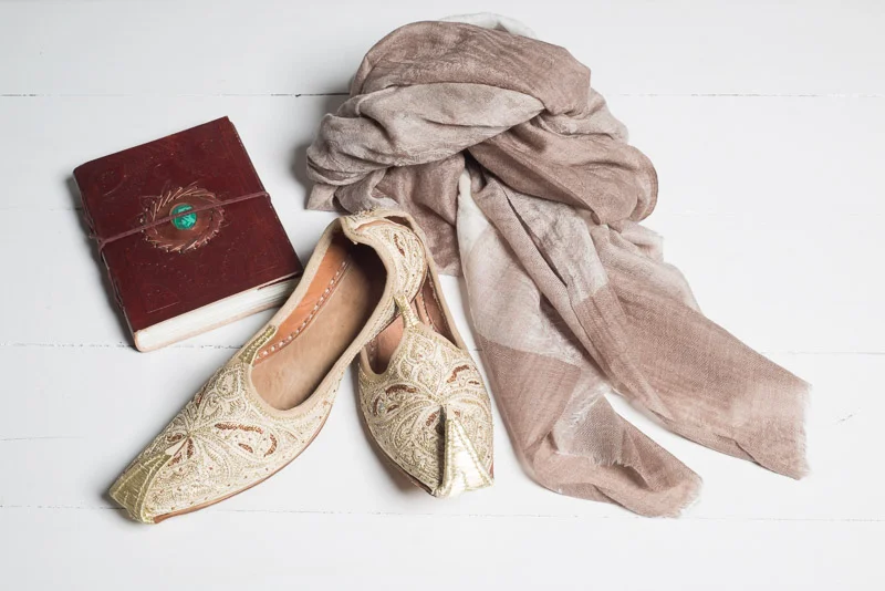 OM ART GALLERY ON FACEBOOK       Find regular updates on our stall locations here!