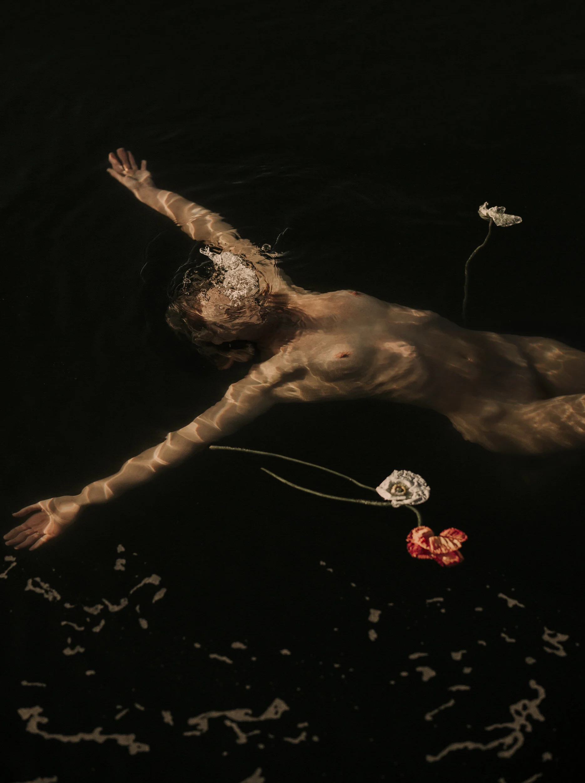 SUBMERGED_HANNAH_JONES_01.JPG