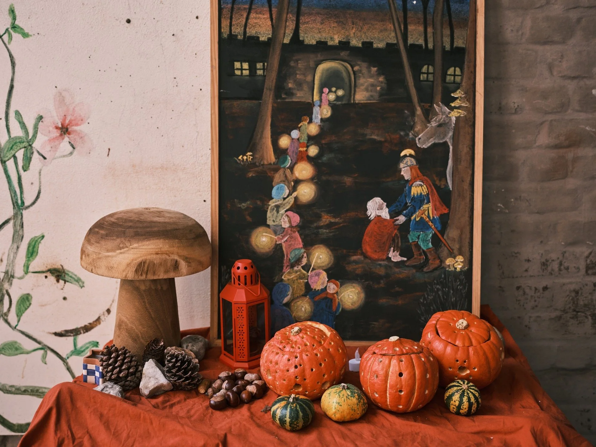 Volgens de legende schonk ridder Maarten de helft van zijn warme mantel aan een arme bedelaar, en hield de andere helft voor zichzelf. Diegene die met wijsheid wegschenkt en ook nog iets overhoudt om zichzelf staande te houden, blijft zo in staat om 