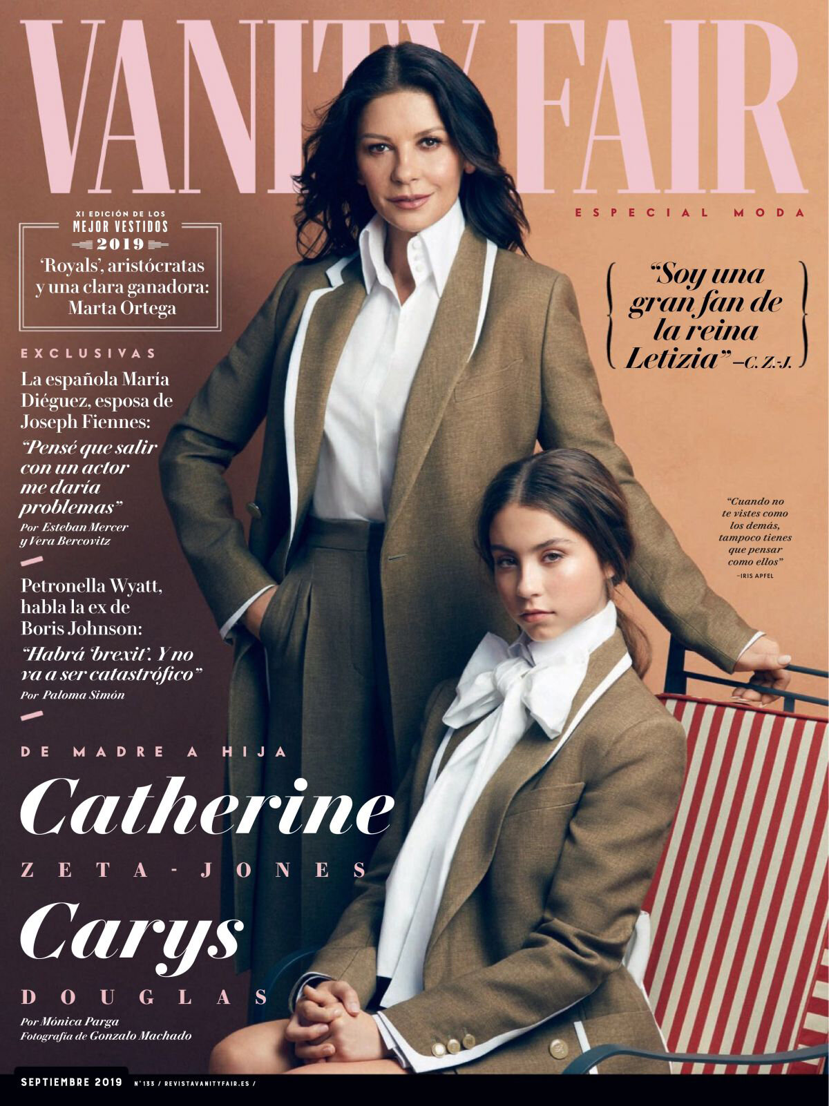 catherine-zeta-jones-and-carys-zeta-douglas-in-vanity-fair-magazine-spain-september-2019-7.jpg