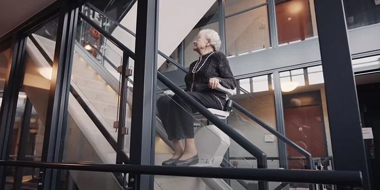 Noodliften.nl BV zoekt een verkoper voor Nederland en Vlaanderen.