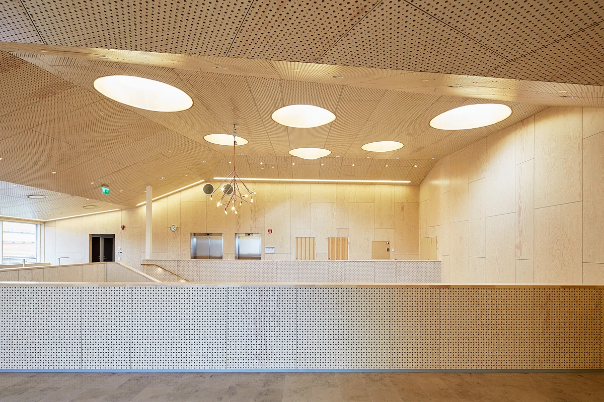 Landvetter Kulturhus utanför Göteborg arkitektur bild 8 interiör.jpg