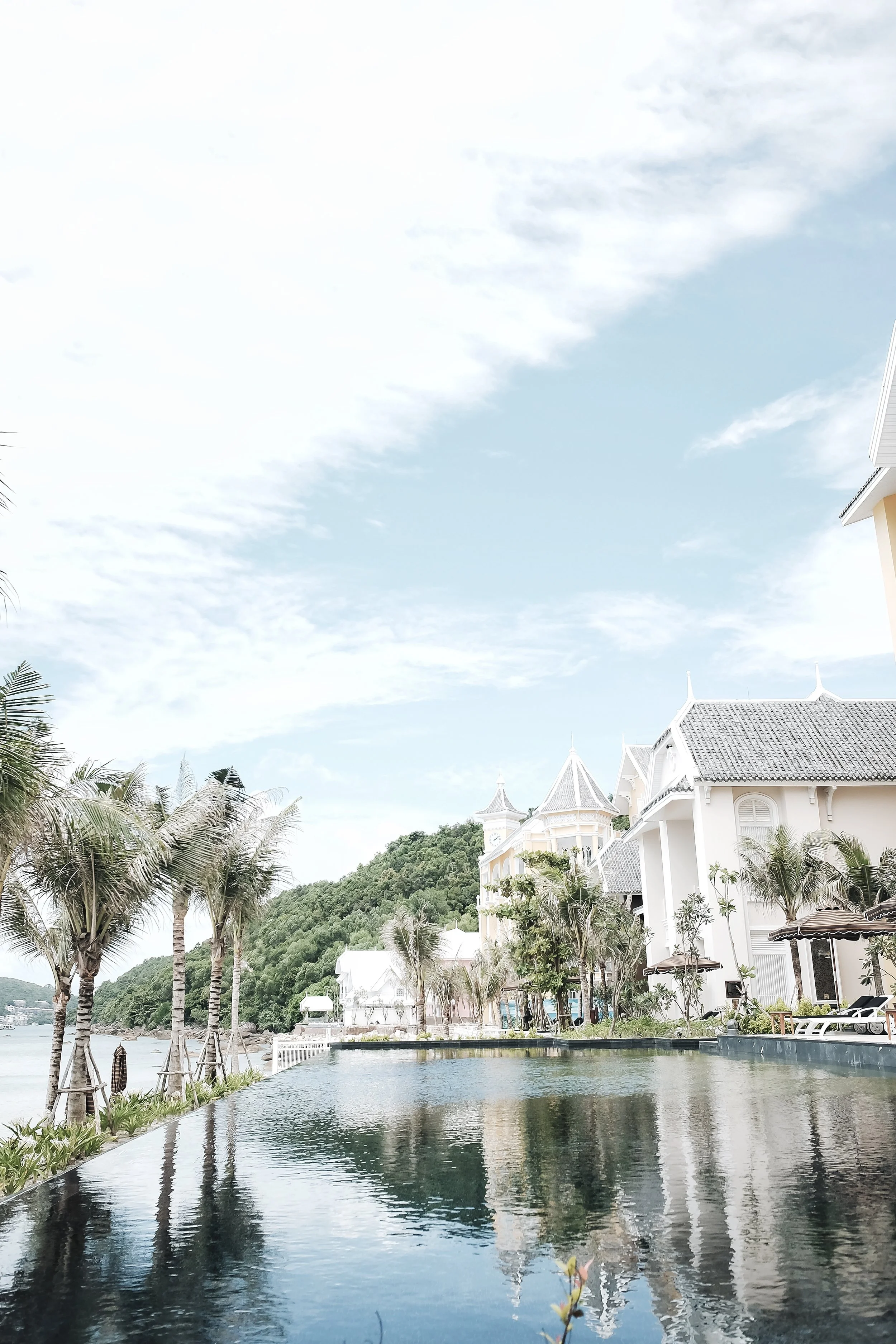 7. JW Marriot Beach n Pool_5.jpg