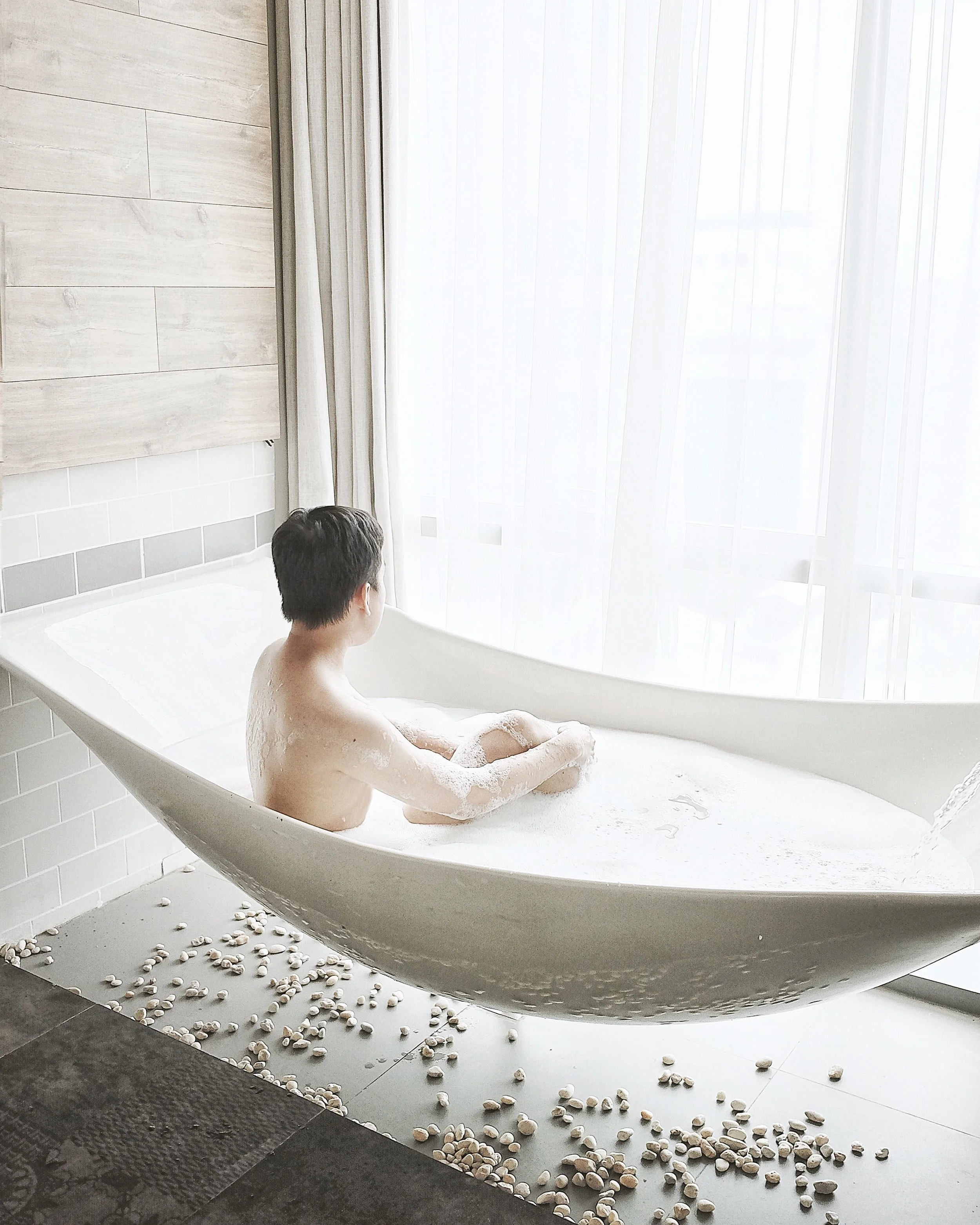 1. Stay - Corner Suite_7.jpg