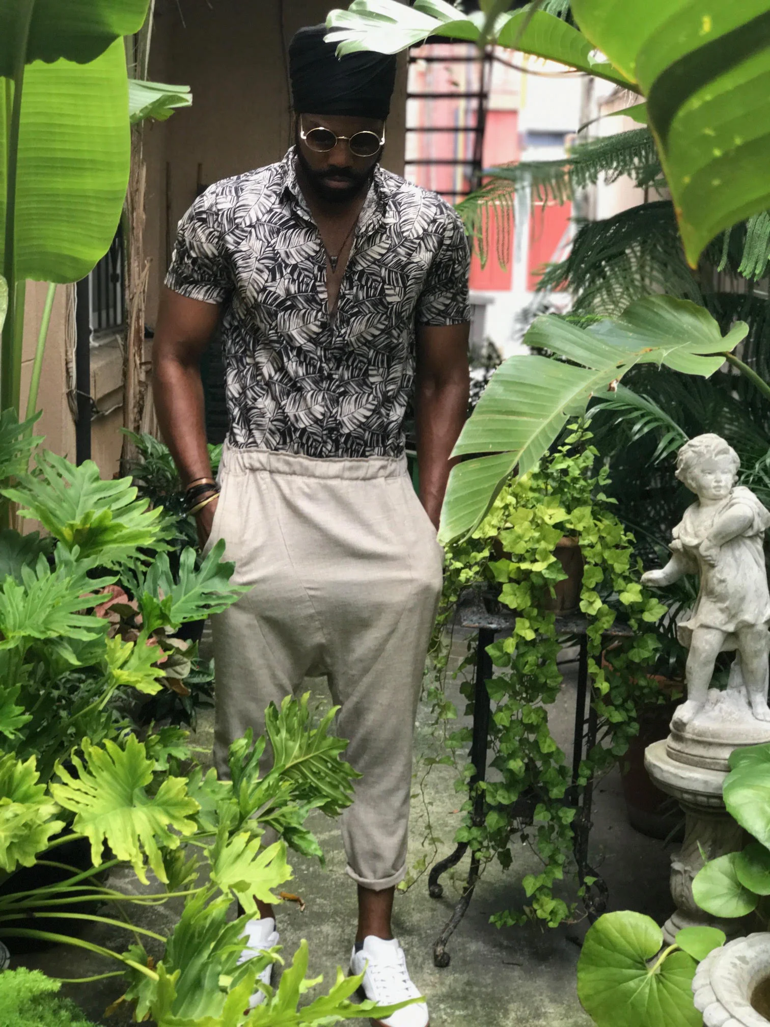 VonRay Designs linen low-crotch pants can be cuffed to give a cropped look, the waist is comfortably equipped with elastic and the back has unique pocket departments to add flare to these stylish pants. 