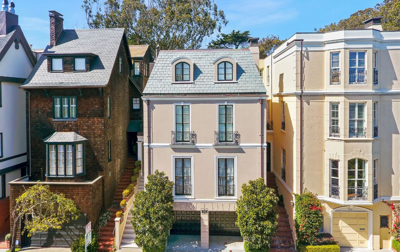 Stately Presidio Heights Home on the Presidio Wall