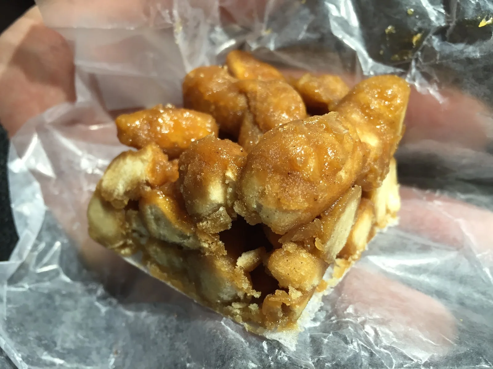 Sevilla Eats: Andaluz piñonate - the long lost twin of Chinese 薩其馬 saqima!