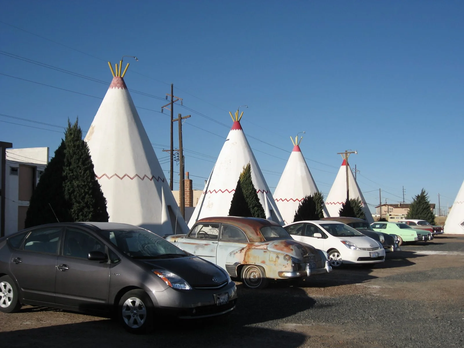 Hotel Design Notes: Wigwam Motel