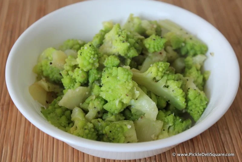 CSA Box Makes: Romanesco, stir-fried with garlic