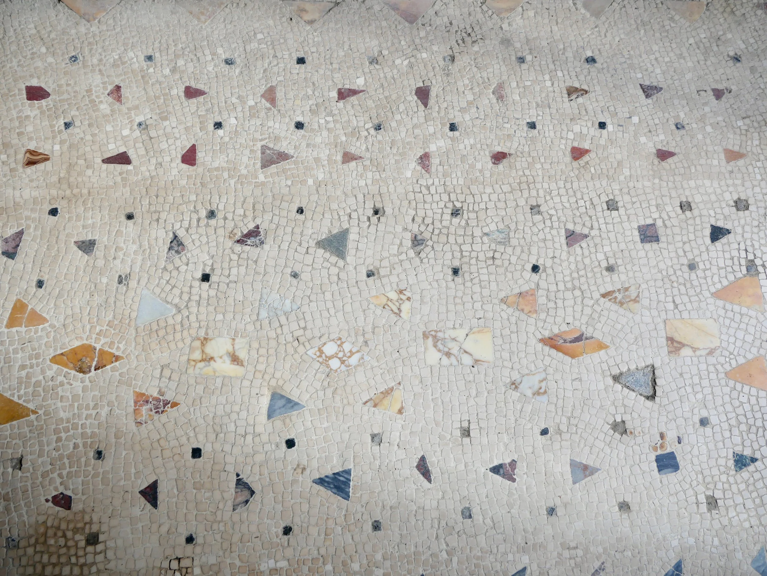 Herculaneum mosaic.jpg