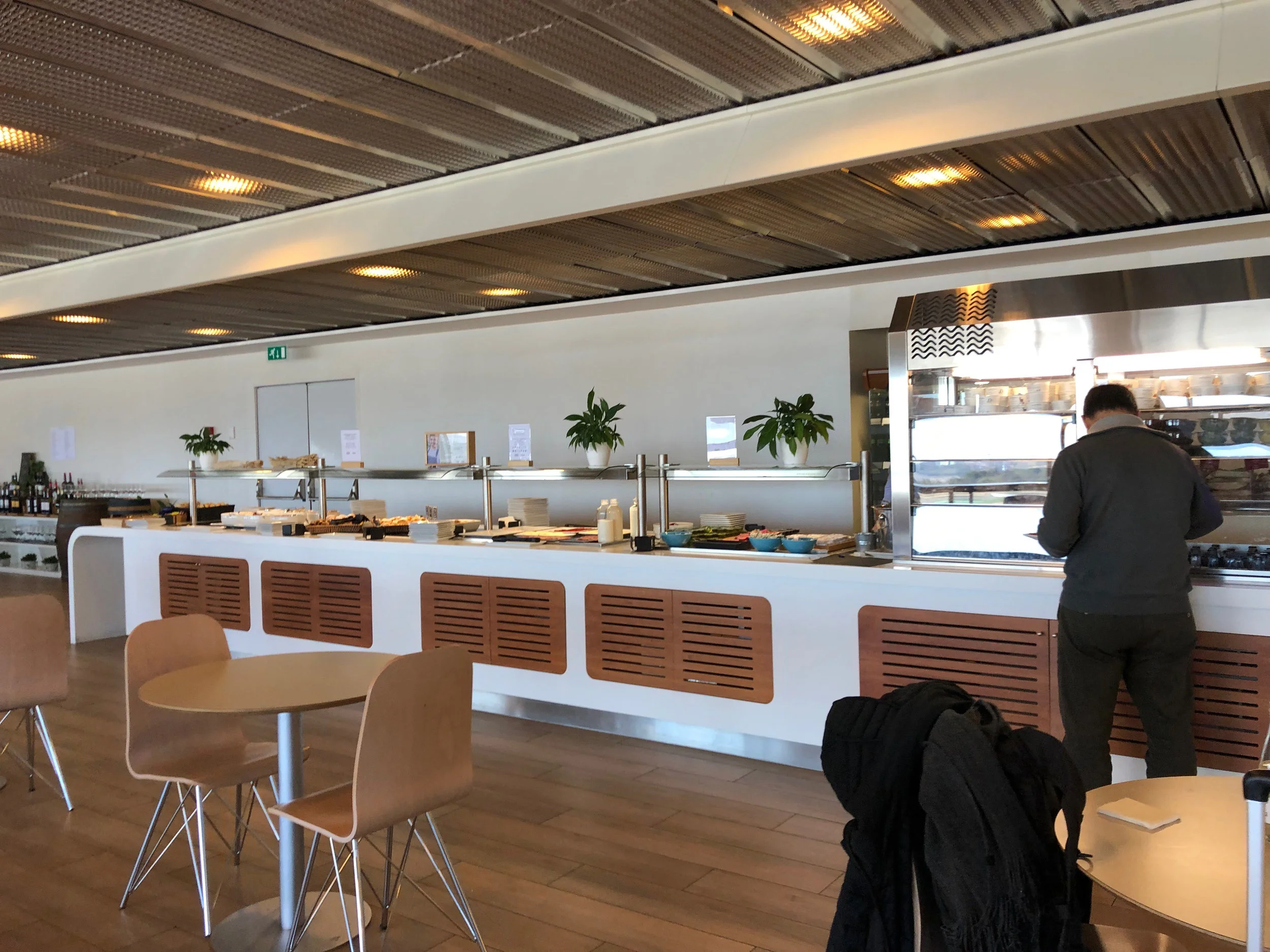 Madrid Lounge 2.jpg