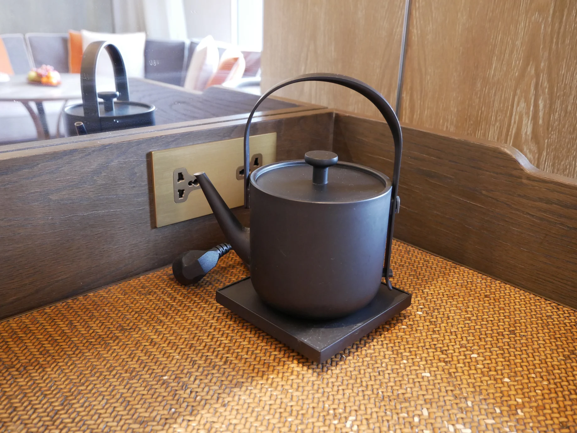 Xian Grand Hyatt in room kettle.jpg