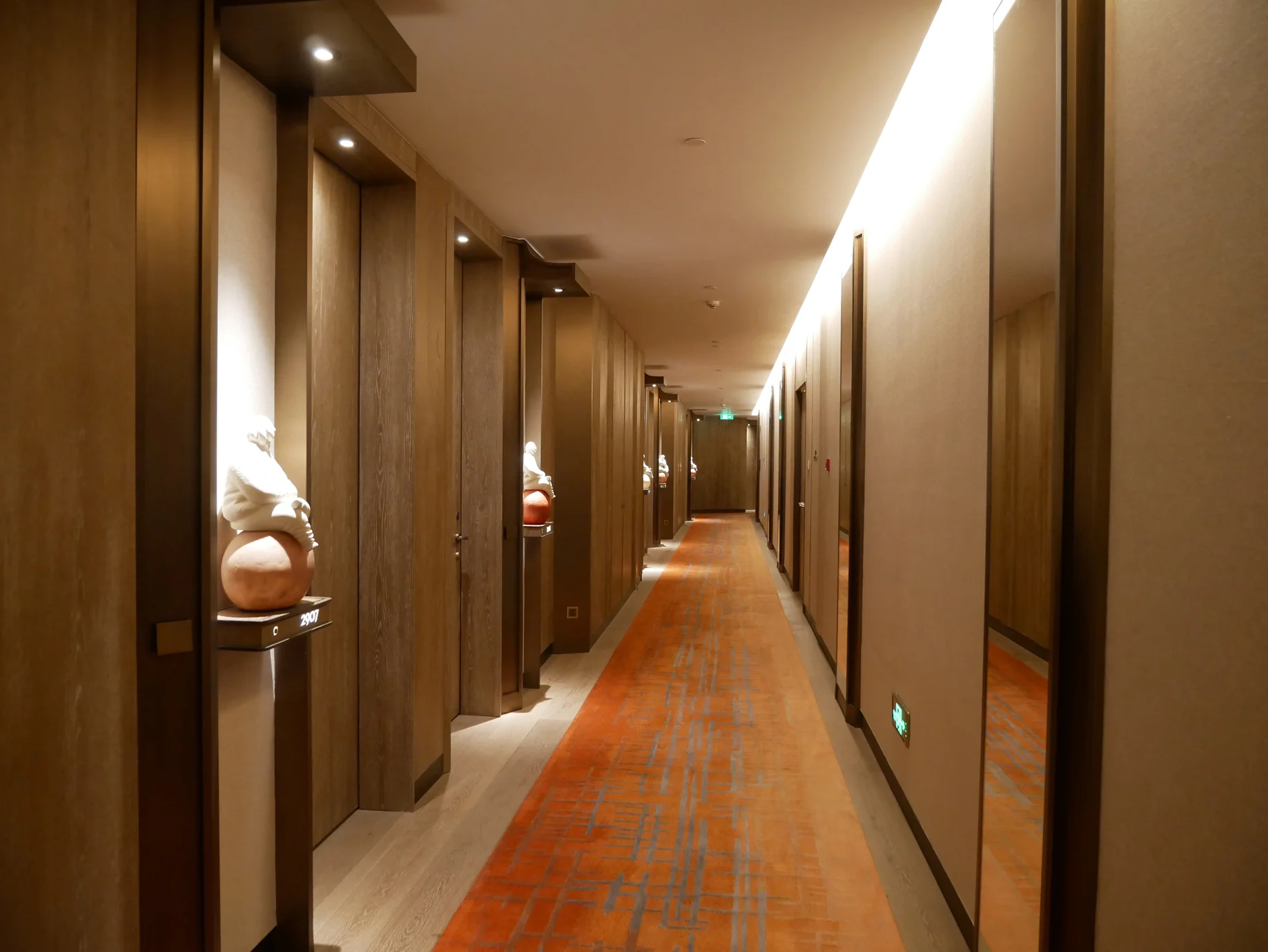 Xian Grand Hyatt hallway.jpg
