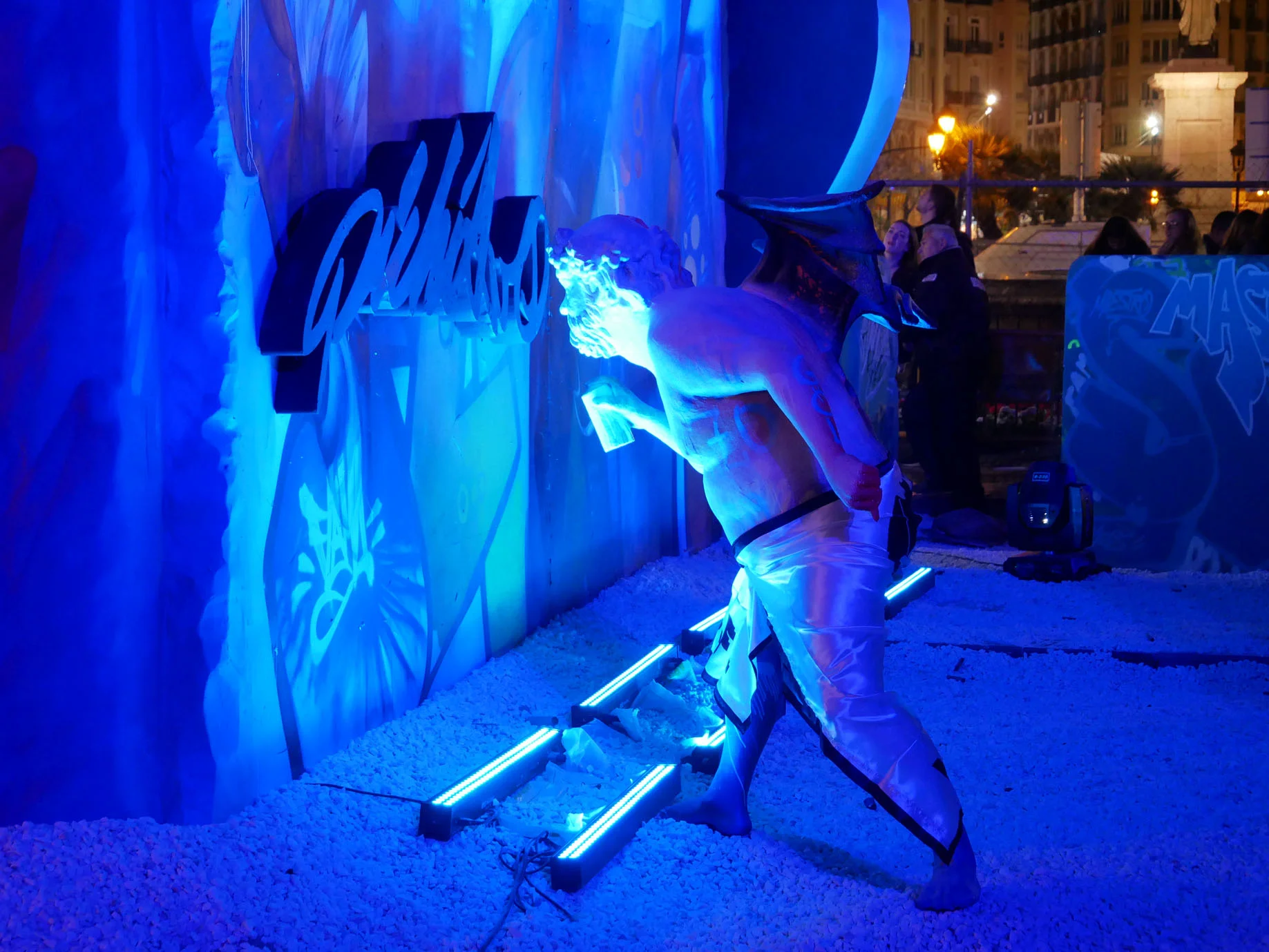Falla Ayuntamiento spray paint.jpg