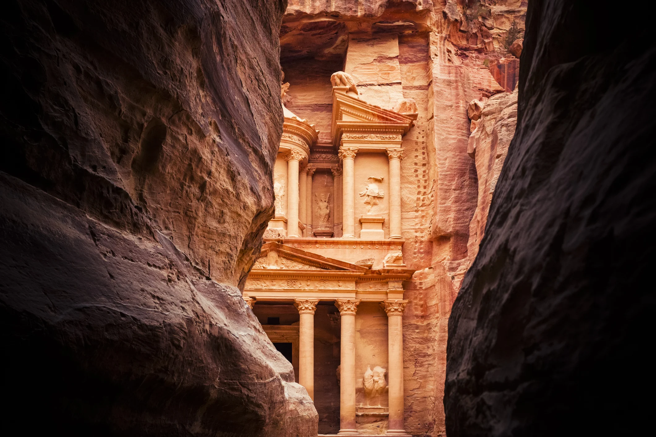 Photo by {artist}/{collectionName} / Getty Images