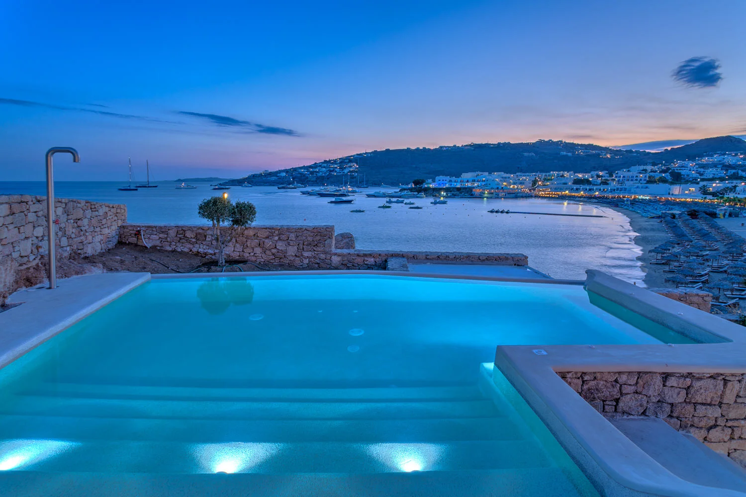 40.Pool at night.jpg