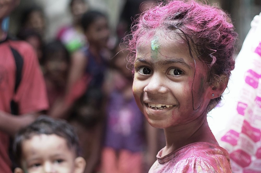 smiling-girl-holi-festival.jpg