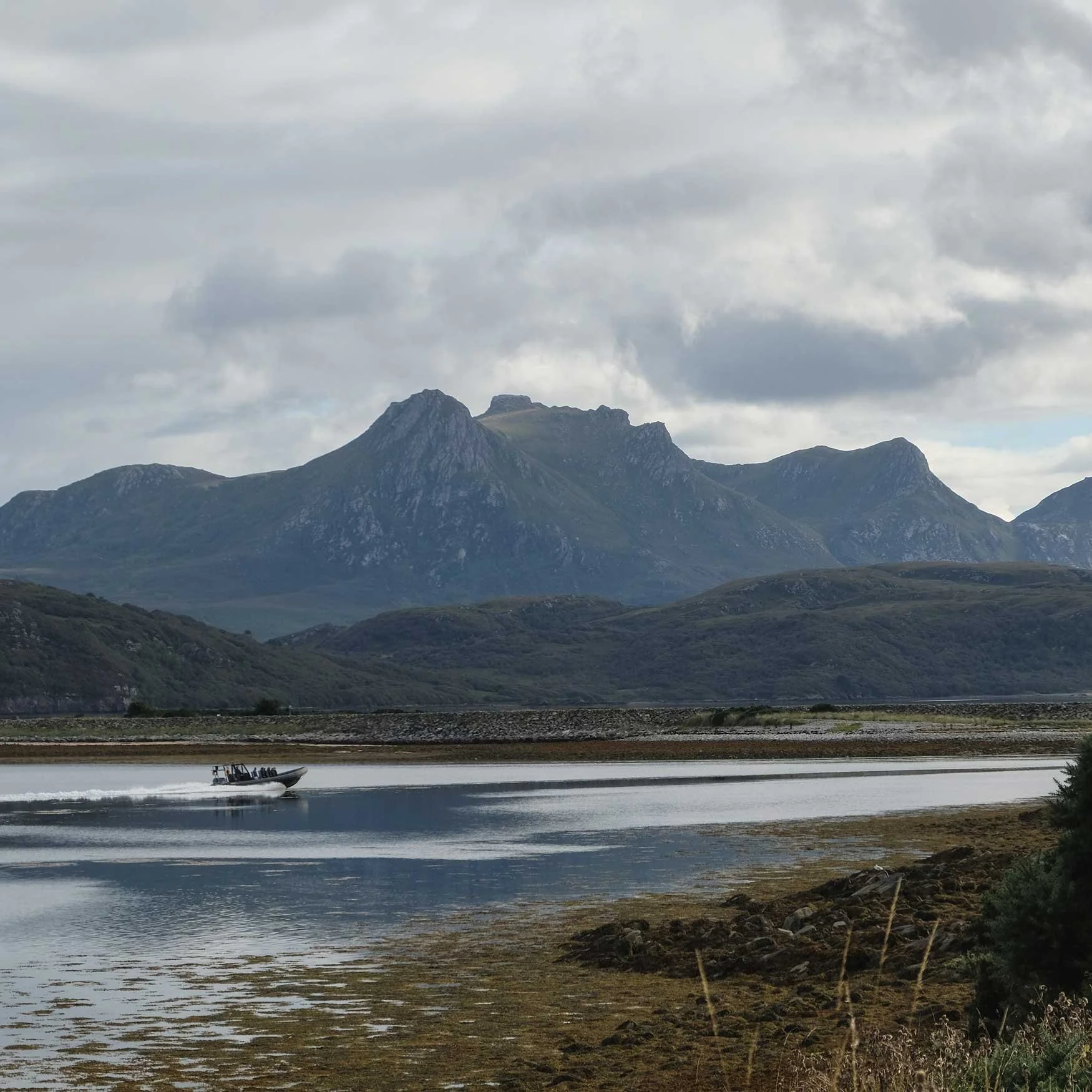 lundies-house_scotland_willdland-boat-kyle-square.jpg